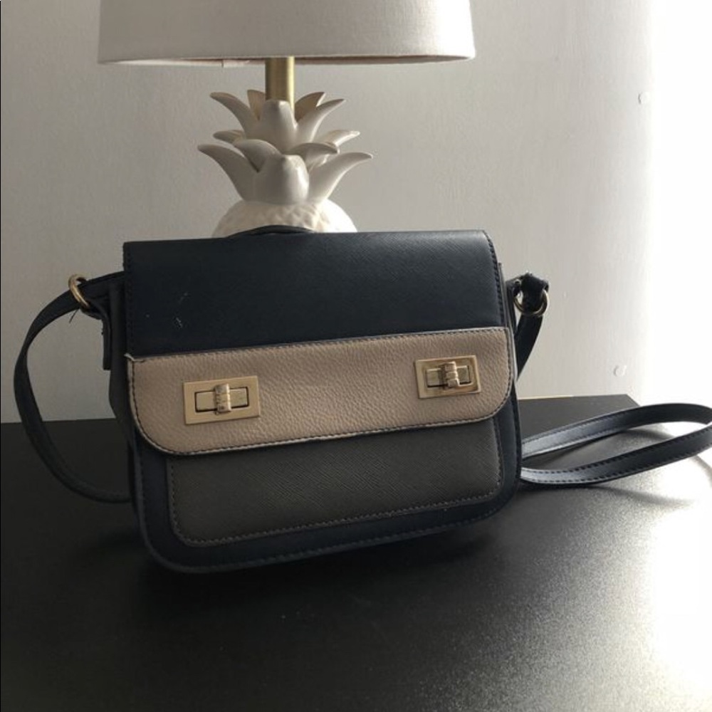 Accessorize bag